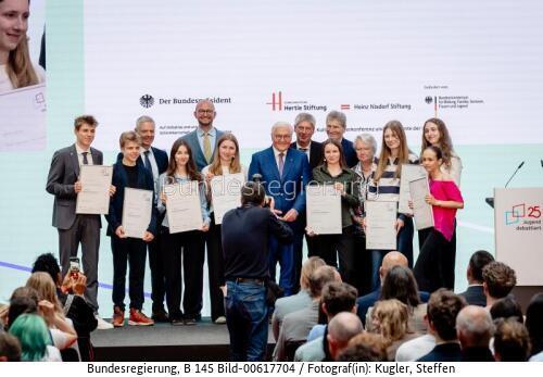 Bundespräsident Frank-Walter Steinmeier beim Bundesfinale "Jugend debattiert 2026“