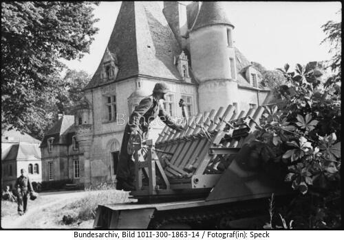 Riva-Bella, Vorführung Panzerwerfer, Beladen