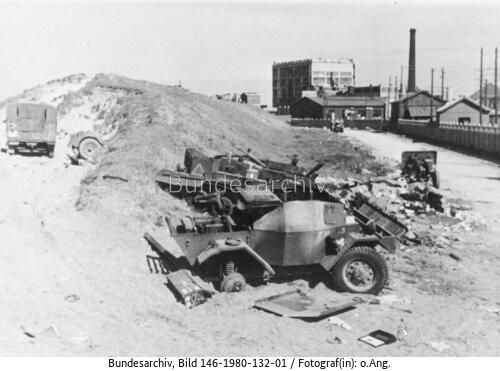 Calais, zerstörter englischer Spähpanzer