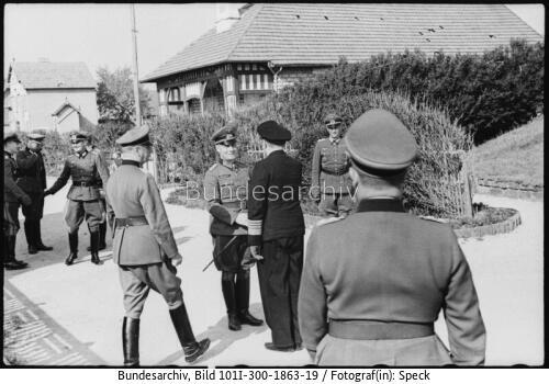 Riva-Bella, Vorführung Panzerwerfer, Generäle