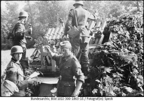 Riva-Bella, Vorführung Panzerwerfer, Beladen