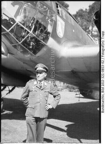 Russland, Porträt vor He 111