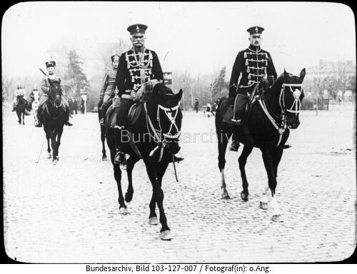 Bukarest (?), August v. Mackensen zu Pferd