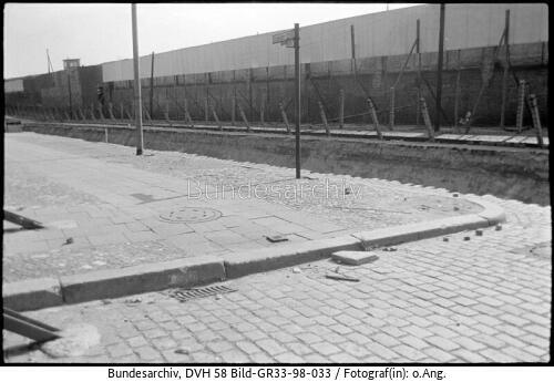 Berlin, Mauer, Schwedter Strasse, Korsörer Strasse
