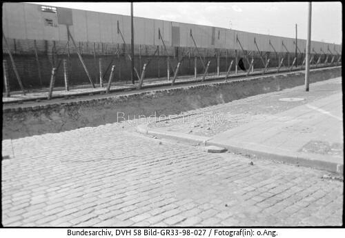 Berlin, Mauer, Schwedter Strasse, Korsörer Strasse