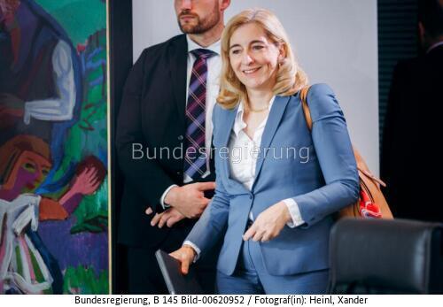 BM Nina Warken 2026