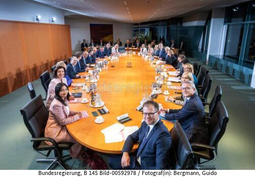Konstituierende Kabinettssitzung 2025