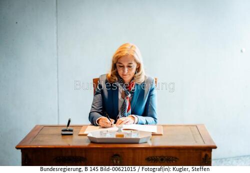 BM Nina Warken 2026