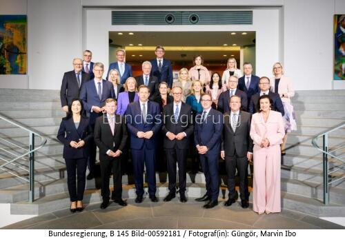 Konstituierende Kabinettssitzung / Gruppenfoto 2025