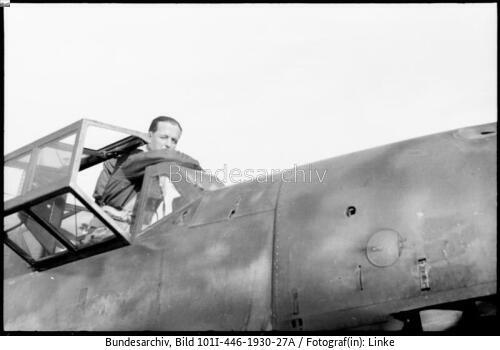 Kreta, Flugfeld, Flugzeug Me 109, Pilot im Cockpit