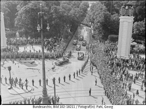 Berlin, Geburtstag Adolf Hitlers, Parade