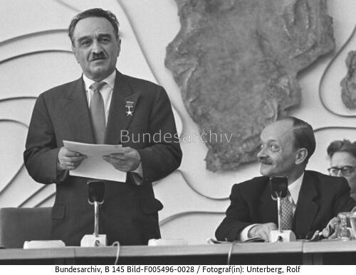 Bonn, Pressekonferenz, Stellvertretender sowjetischer MP Mikojan