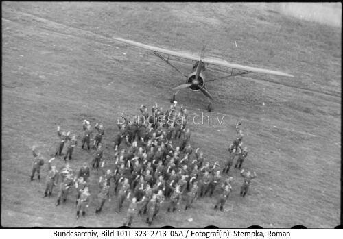 Russland, 1000. Feindflug, Flugzeug Hs 126