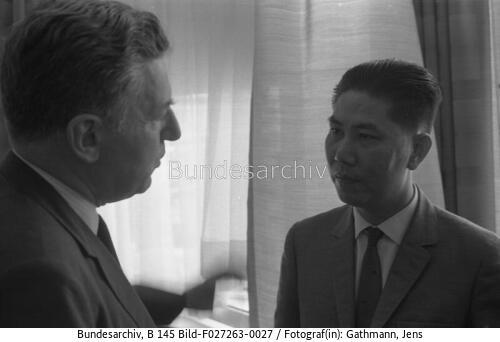 Bonn, Empfang Blumenfeld für Politiker aus Vietnam