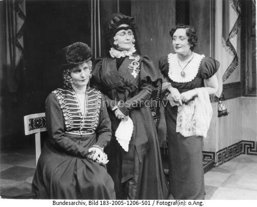 Berlin, Emmy Sonnemann, Elsa Wagner, Herma Clement