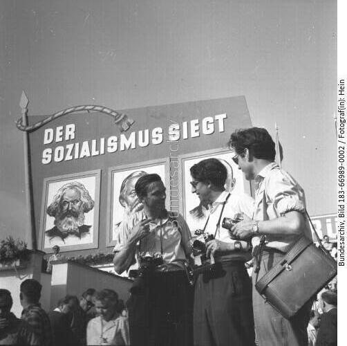 Bild 183 Allgemeiner Deutscher Nachrichtendienst - Zentralbild (=General German News Service)