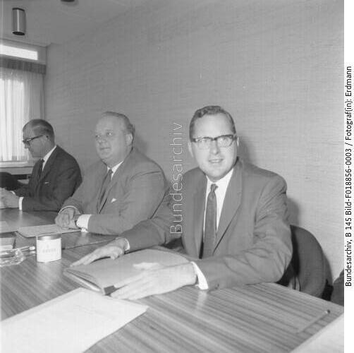 Bonn, Schmücker mit Minister aus den Niederlanden