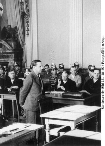 Volksgerichtshof, Hellmuth Stieff