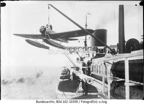 TS "Europa", Bordflugzeug Heinkel He 58