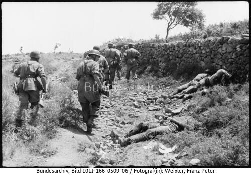 Kreta, Vormarsch deutscher Fallschirmjäger, Leichen