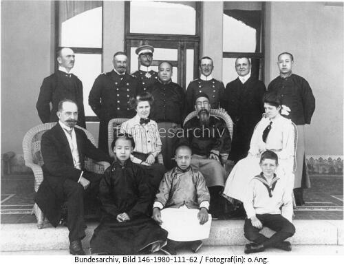 Tsingtau, Besuch Gouverneuers Sun Pao-Chi
