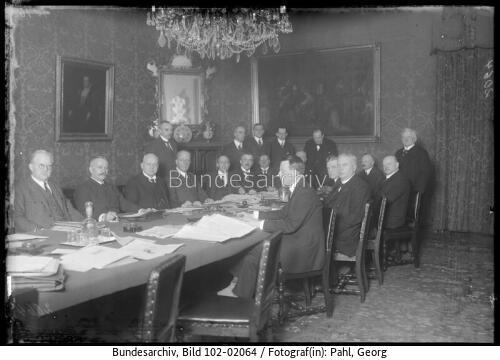 Berlin, Reichskabinett Luther I