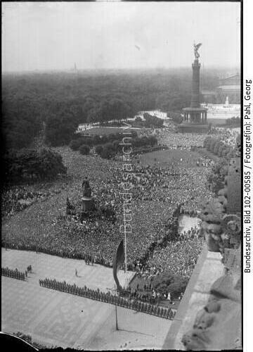 Berlin, Trauerfeier für Gefallene im Weltkrieg
