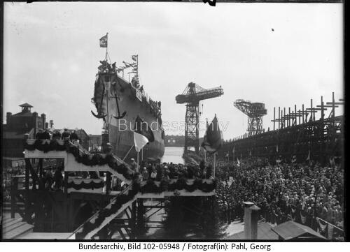 Wilhelmshaven, Stapellauf Kreuzer »Köln«