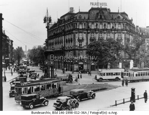 Berlin, Potsdamer Platz, Straßenszene