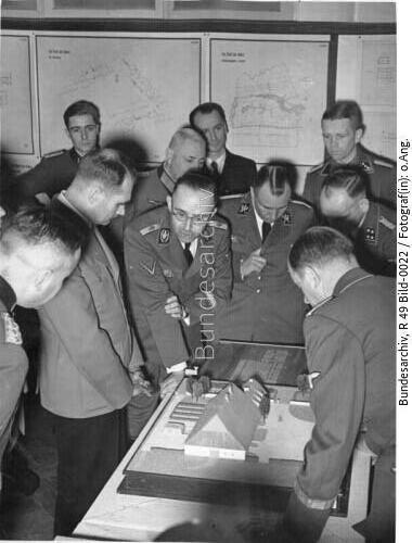 Berlin, Ausstellung "Planung und Aufbau im Osten"