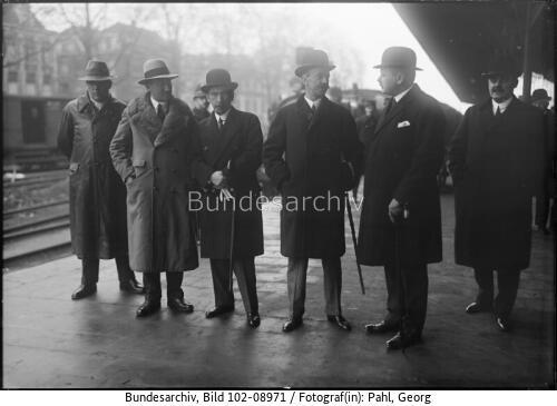 Den Haag, Reparationskonferenz, Delegation Ungarn