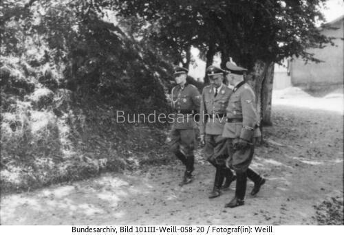 Metz, Heinrich Himmler bei Waffen-SS