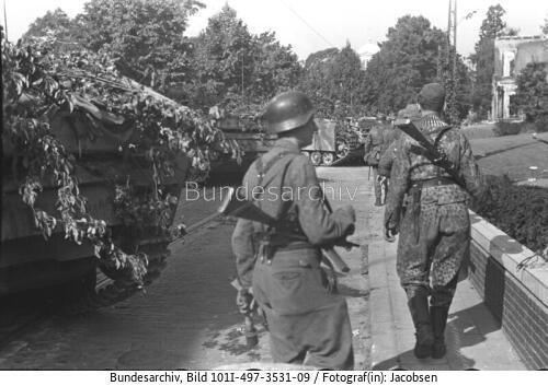 Holland, Arnheim, Deutsche Soldaten