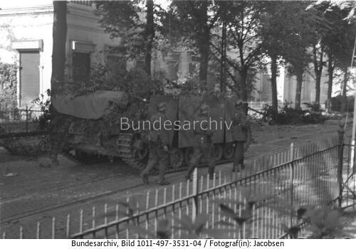 Holland, Arnheim, Deutsche Soldaten, StuG III