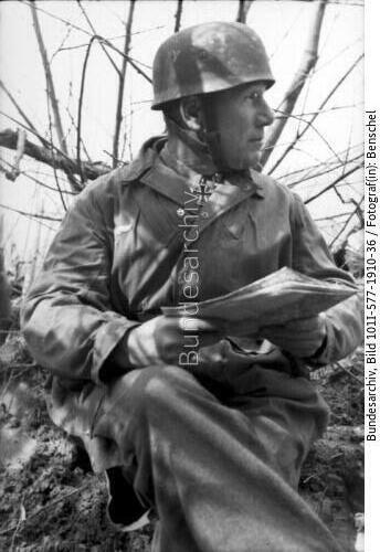 Monte <span class="match">Cassino</span>, Fallschirmjäger mit Karte