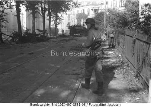 Holland, Arnheim, Deutsche Soldaten, StuG III