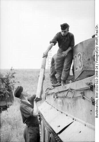 Russland, Panzer VI (Tiger I), Munition