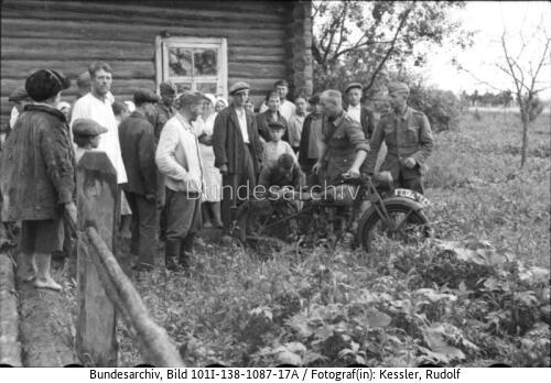Russland, Mogilew, Zivilisten und Soldaten
