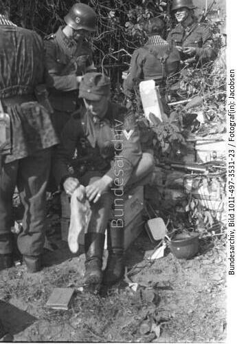Bei Arnheim/Nymwegen, SS-Angehörige