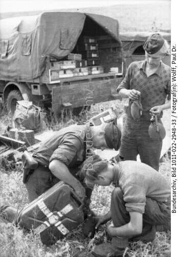 Russland, Soldaten bei Verpflegung
