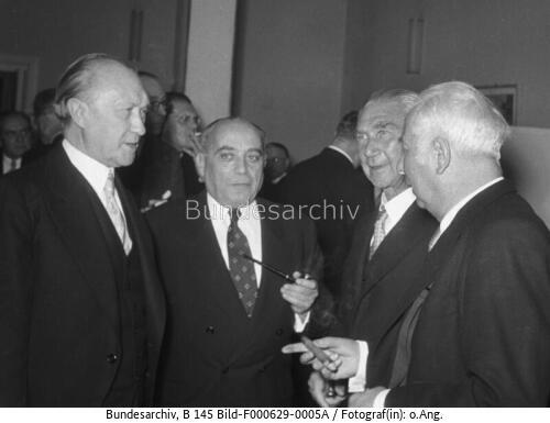 Karlsruhe, Eröffnung Bundesverfassungsgericht