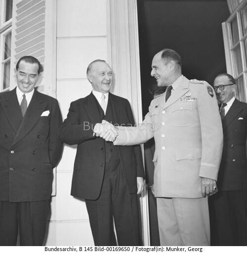Bonn, Konrad Adenauer, Matthew B. Ridgway