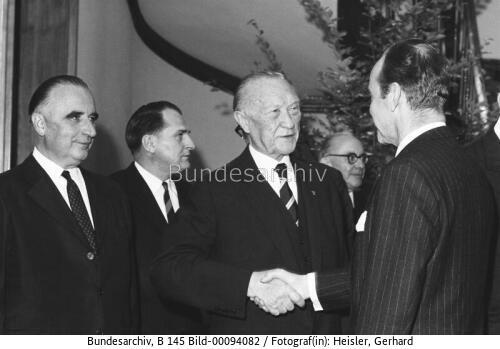 Französischer Premierminister Pompidou in Bonn 1964