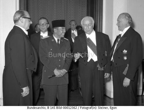 Indonesischer Präsident Sukarno in Bonn 1956