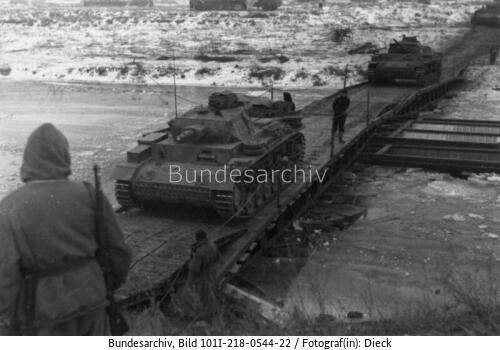 Russland, Panzer III, Schiffsbrücke