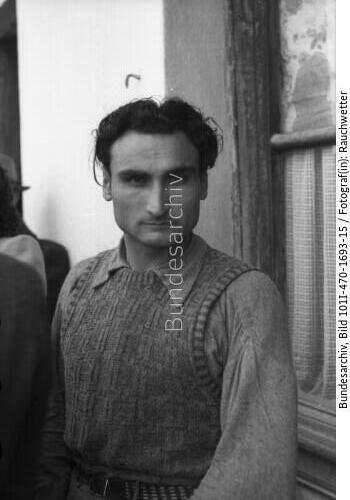 Italien, Montelupo Albese, Razzia