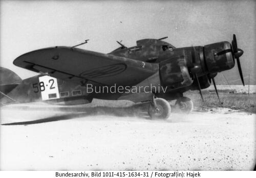 Italienisches Flugzeug  Savoia-Marchetti SM. 79