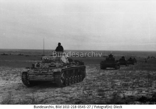Russland, Panzer III in Steppe