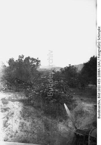 Griechenland (?), zerstörte englische Flugzeuge