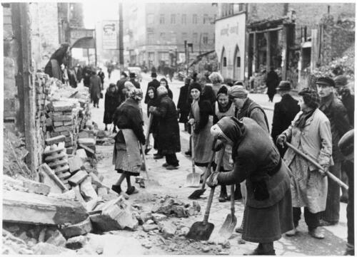 Berlin, Friedrichstraße, Trümmerfrauen